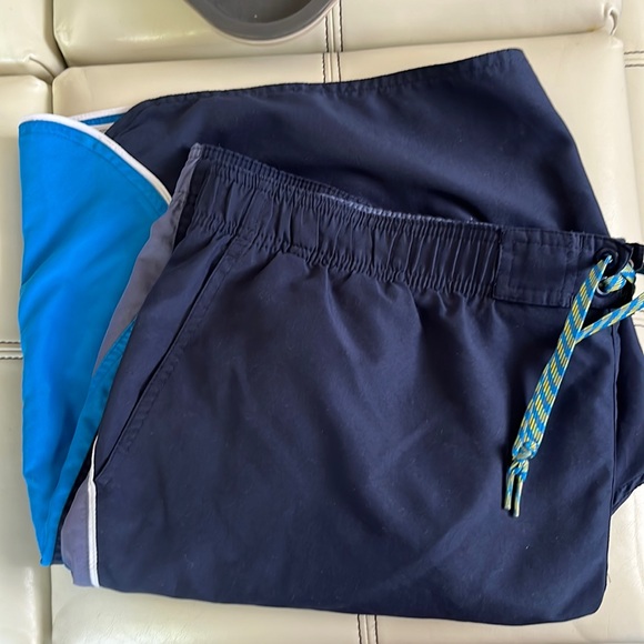 Men’s Nike Swim Trunks - Picture 1 of 3